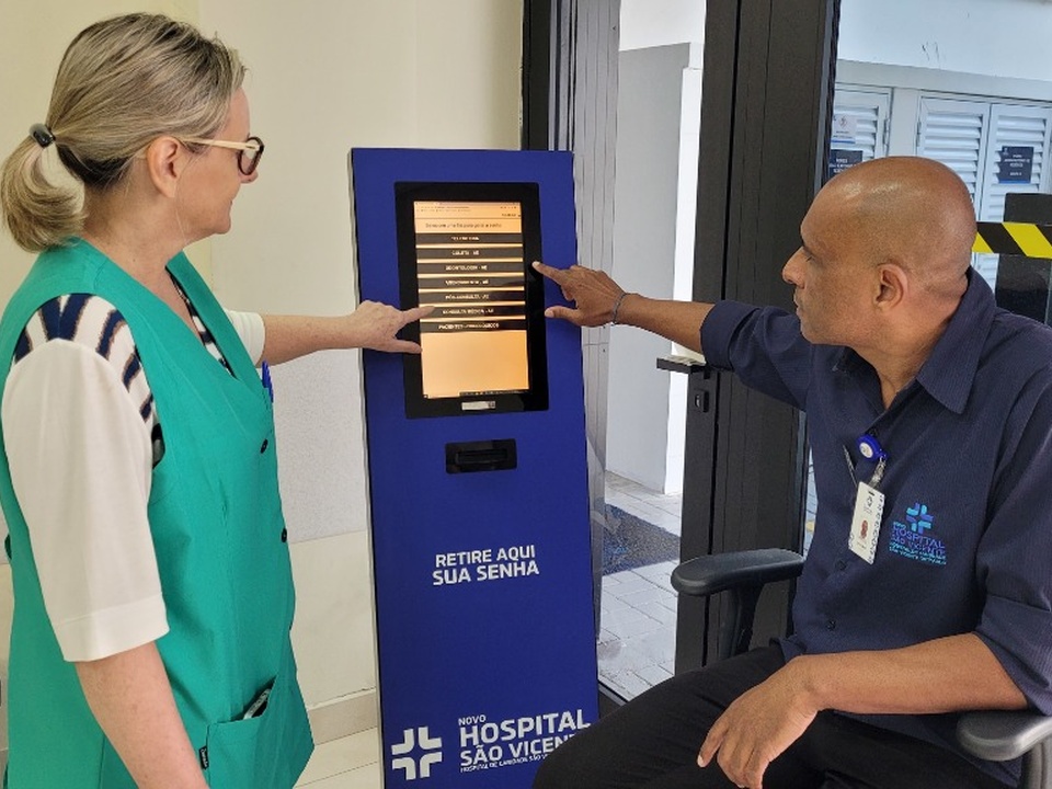 Voluntários dedicam tempo e carinho ao Hospital São Vicente